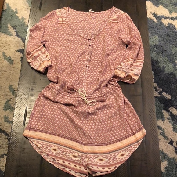 RIP Curl Indio Romper Size L Lightweight Vicose Pink Shorts Beach Summer Coverup - Picture 2 of 16